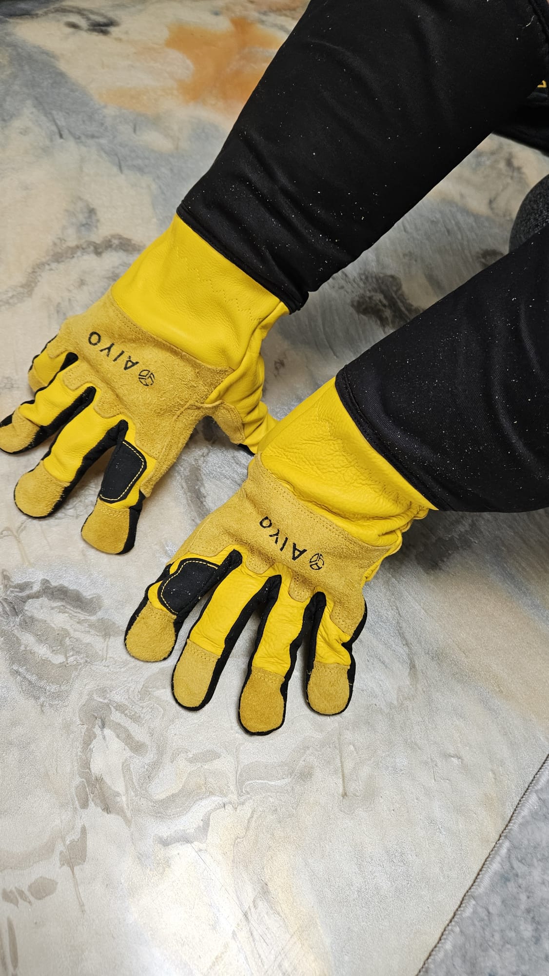 GARDENING COUPLES Safety Gloves SAFETY TRAINERS LIMITED Small - Size 7 Medium - Size 8 